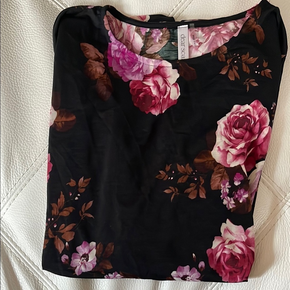 Dear Scarlett Wrinkle Free Bulgari Floral - Size XL - Picture 2 of 4